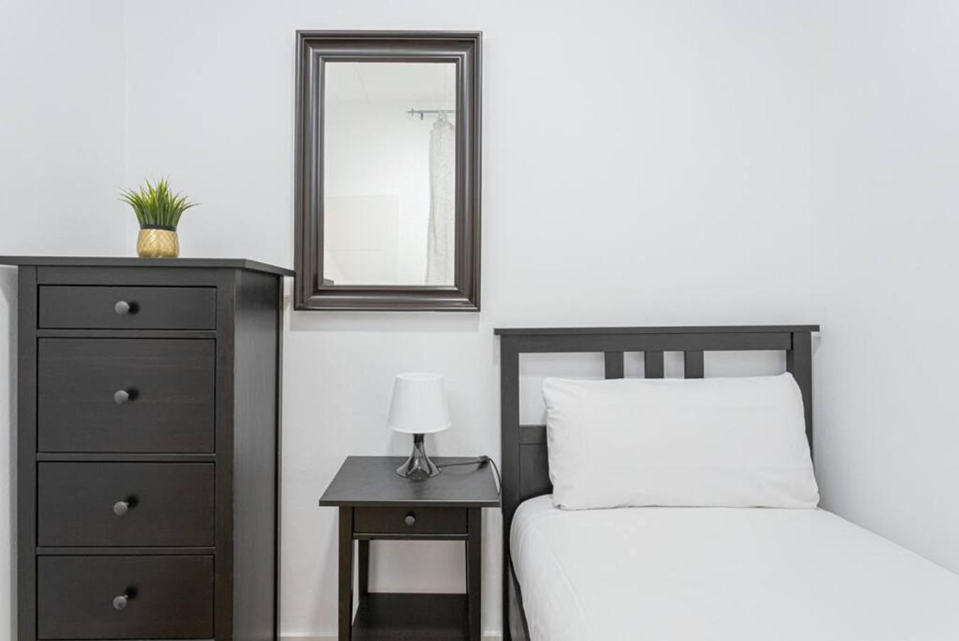 Апартаменты Bright 3Bdr Near To The Metro Оспиталет-де-Льобрегат Экстерьер фото
